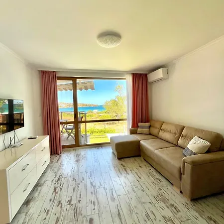 Kavatsi Holidays & With Sea View * سوزوبول