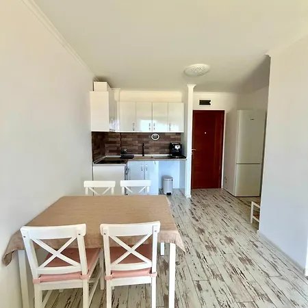Kavatsi Holidays & With Sea View شقة سوزوبول