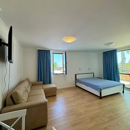 Kavatsi Holidays & With Sea View * سوزوبول